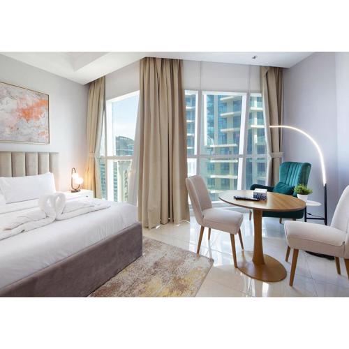 Luxury High-Rise Stay The Court Tower Dubai