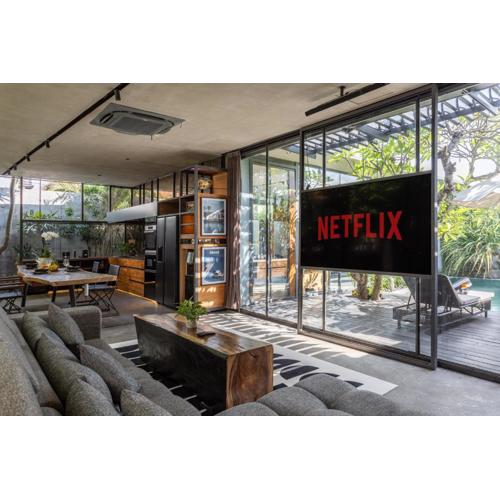 Luxury Industrial Villa with Sauna and Highend Amenities