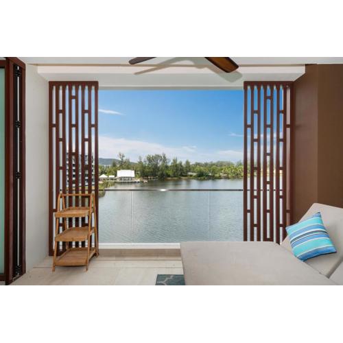 Luxury Infinity Sky Pool Suite Angsana Laguna Lakeside