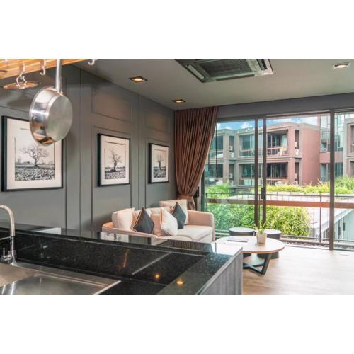 Luxury King Bed Apartment with Pool View and Sauna