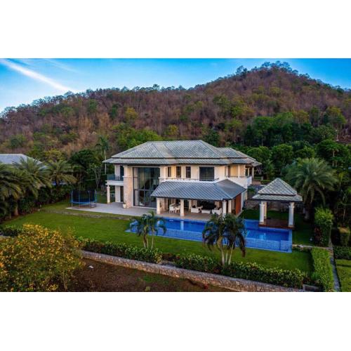 Luxury Mansion On Golf Course BMG5