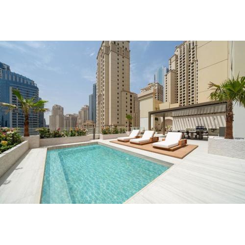 Luxury Marina Penthouse with Private Pool, Hot Tub and Panoramic Views