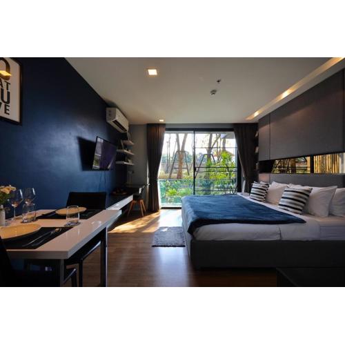 Luxury Modern Garden View Apartment