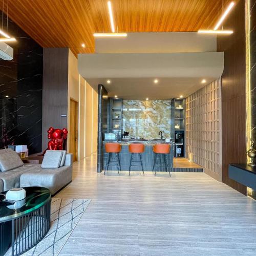 Luxury Modern Private Pool Villa