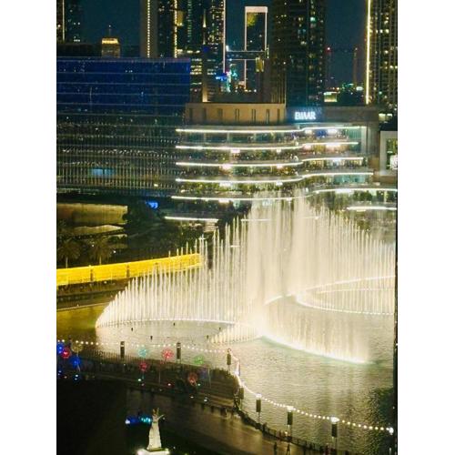 Luxury One Bedroom Apartment with Fountain View opposite Dubai Mall