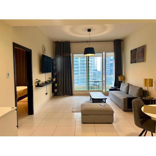 Luxury one bedroom in Dubai Marina