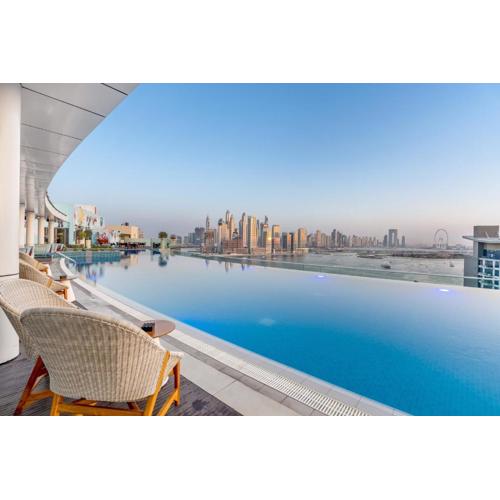 Luxury Palm Studio, Rooftop Infinity Pool, Beach Access