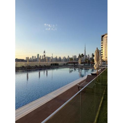 Luxury Panoramic Stay - Dubai Skyline View