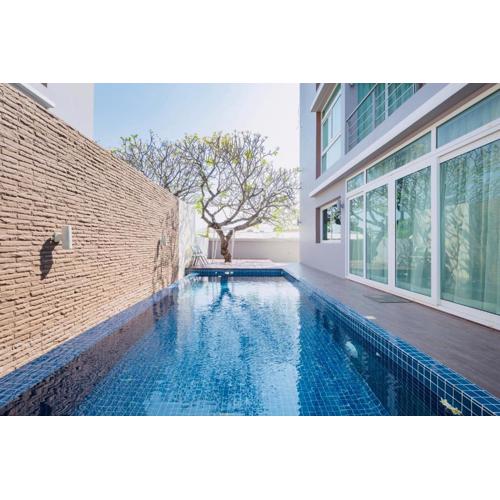 Luxury Pool Villa at Golden Sea Hua Hin