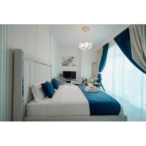 Luxury Presidential Studio in Opalz by Danube BSHH