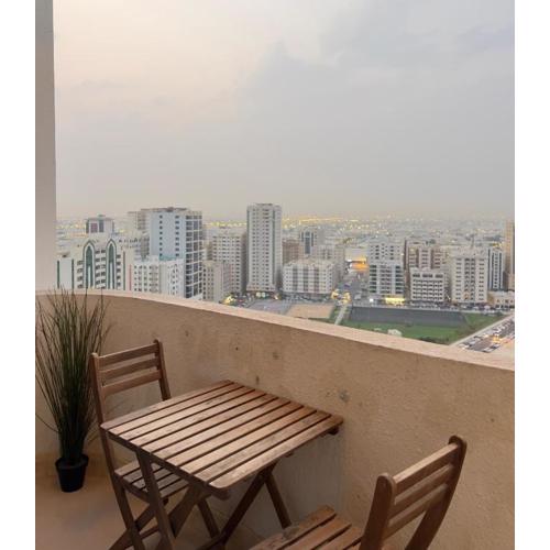 Luxury private room beside park and bus station