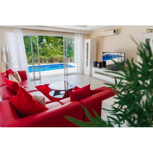 Luxury Private Villas with Pool, Private Beach, BBQ