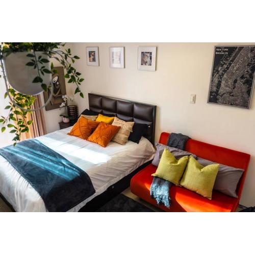 Luxury Resort Condo in Pasig FastWifiPoolSmartLock