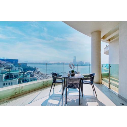 Luxury Royal Bay Beachfront Apartments by GLOBALSTAY