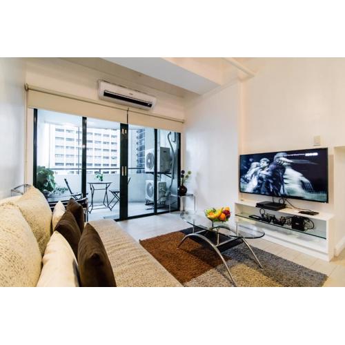 Luxury spacious 2BR in Salcedo Village