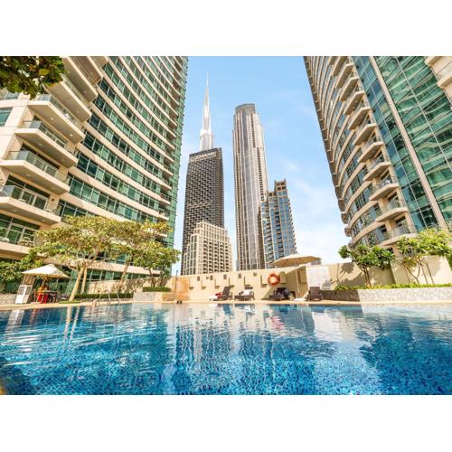 Luxury Stay in Downtown-Steps to Burj & Dubai Mall