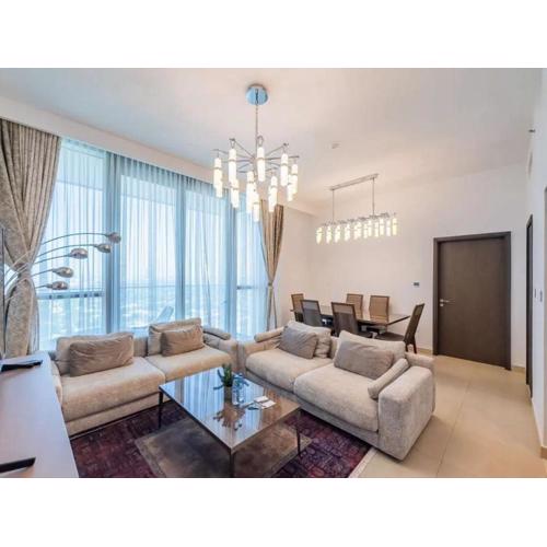 Luxury Stay with Direct Dubai Mall Access