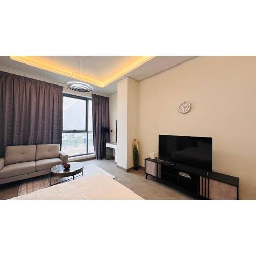 Luxury Studio Apartments Business Bay With Balcony and Free parking by Belvilla