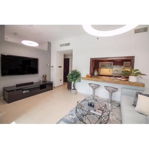 Luxury studio at Downtown! Full Burj Khalifa View! Burj Views L