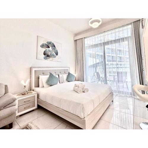 Luxury Studio Getaway in Crystal Residence JVC