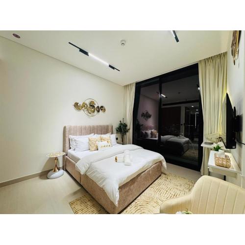 Luxury Studio in JVC Near Marina & Downtown