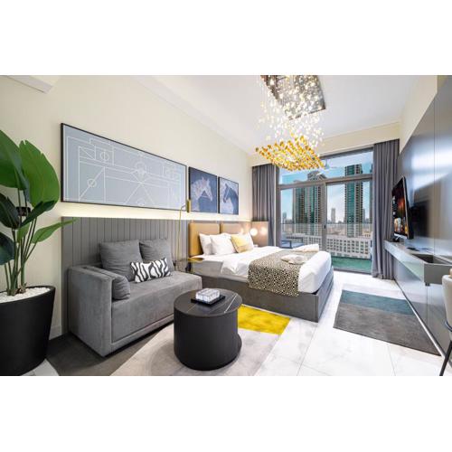 Luxury Studio Near Dubai Mall few mints walk