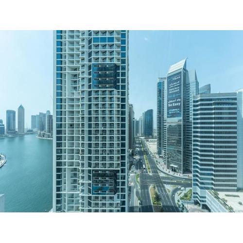 Luxury Studio | Near Dubai Mall | Lake View