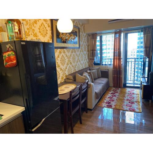 Luxury Urban Bliss-Stylish 3 Bedroom 4room Makati Oasis in Air residence