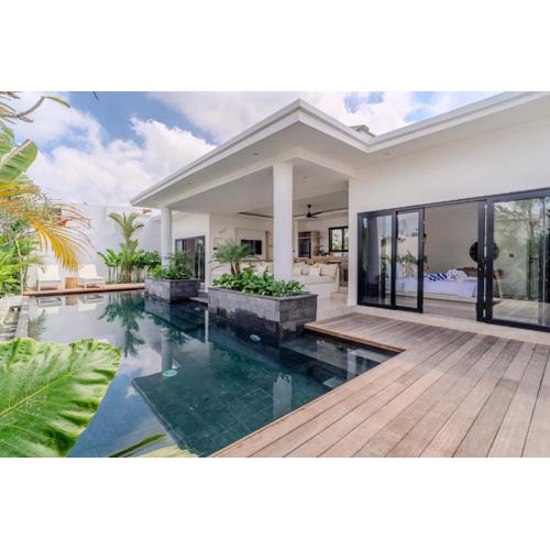 Luxury Villa 2br In Padonan Canggu
