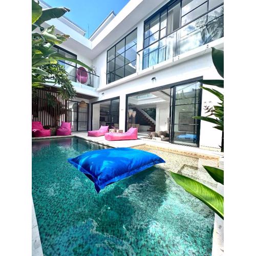 Luxury Villa Devina I Seminyak I Yoga & Gym