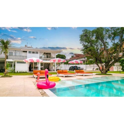 Luxury Villa on Nimman Pool Table Huge Garden