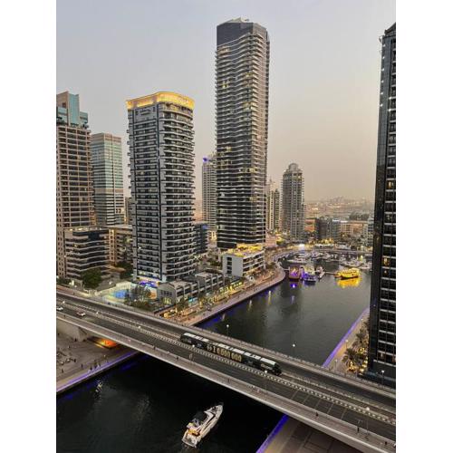 LYO guest house Dubai marina BEDSPACE