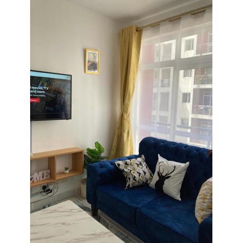 Lyshima’s Cozy Studio