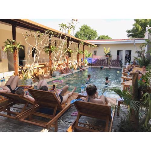 M BOX Gili Trawangan