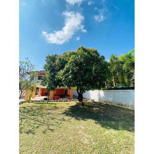 Ma Baan House by the sea