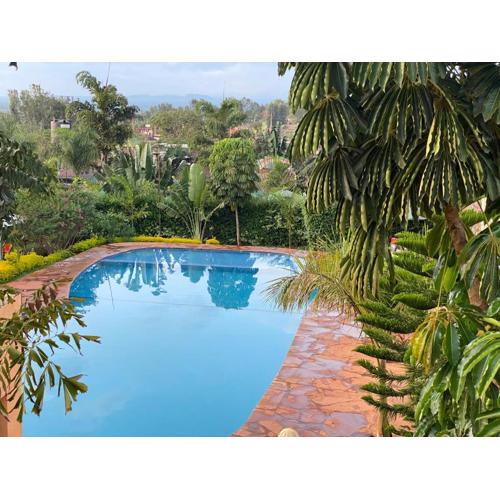 Maanet Gardens Hotel