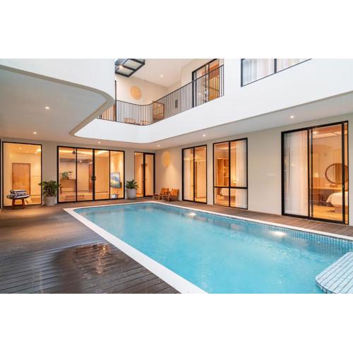 Maaplewood mountain view 9 bedrooms villa with a private heated pool and movie room