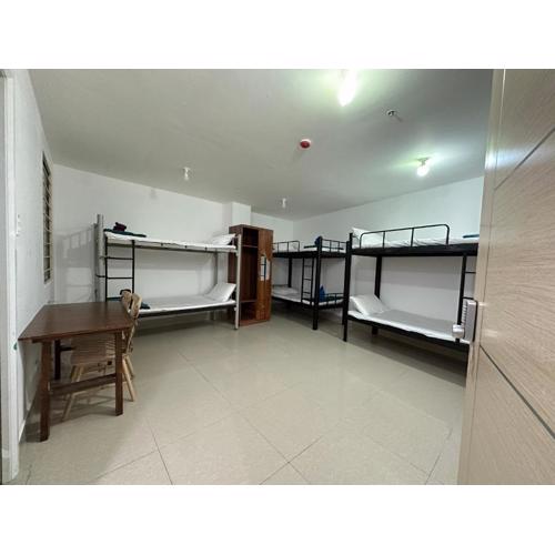 Mabolo 206 Shared Room near IT Park