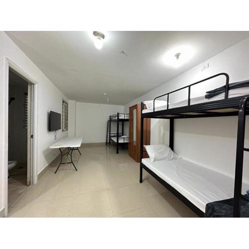 Mabolo 208 Family Room near IT Park