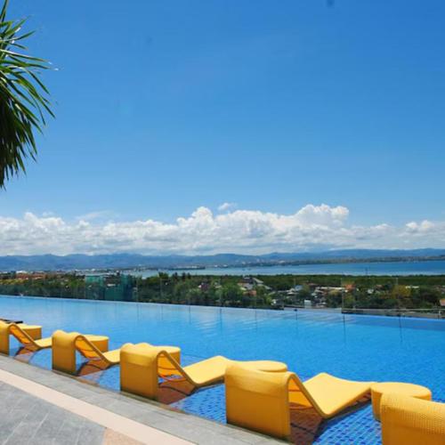Mactan Newtown 8 Boulevard Deluxe Ocean View