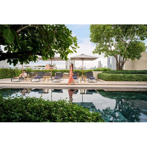 Madi Paidi Bangkok, Autograph Collection