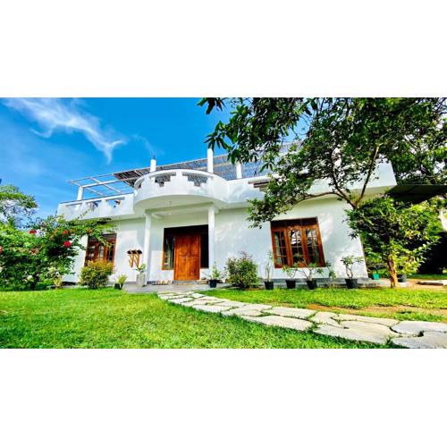 Madiha Surf House Lanka