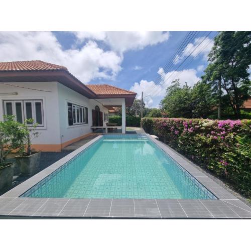 Mae Rampung Beach House Pool Villa