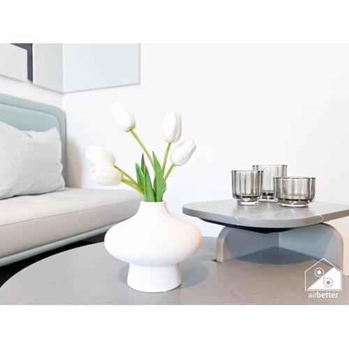 Mag City 920 Modern Studio Minutes from Downtown