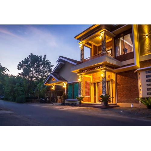 Maher House Borobudur