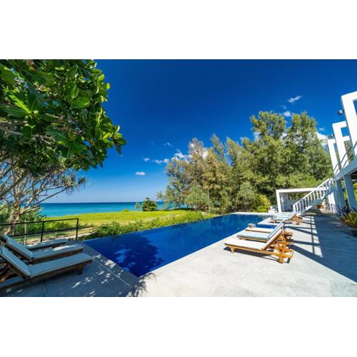 maikhao 8-bedroom beach villa 3 maids close to the airport, private pool free car gym, 30 meters from the beach