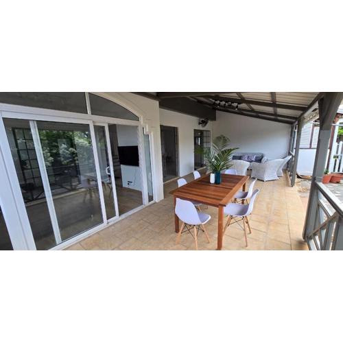 Maison de Vacances Pereybere