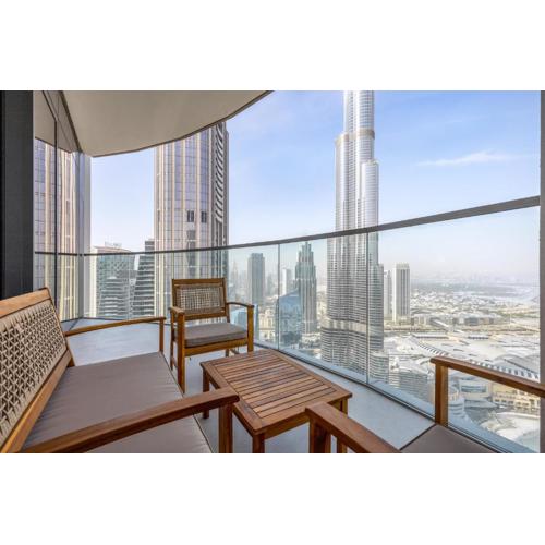 Maison Privee - Sky-High Elegance with Unrivaled Burj Khalifa Views