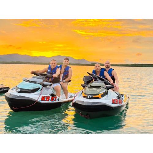 Maison rdc terrasse 2 chambres 90m 2clim a 10min de Patong