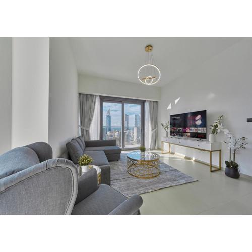 Majestic Act One 2BR 42nd floor- Downtown & sea view